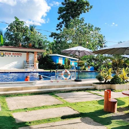 Reddoorz @ Sun Kissed Resort Guindulman 安达 外观 照片