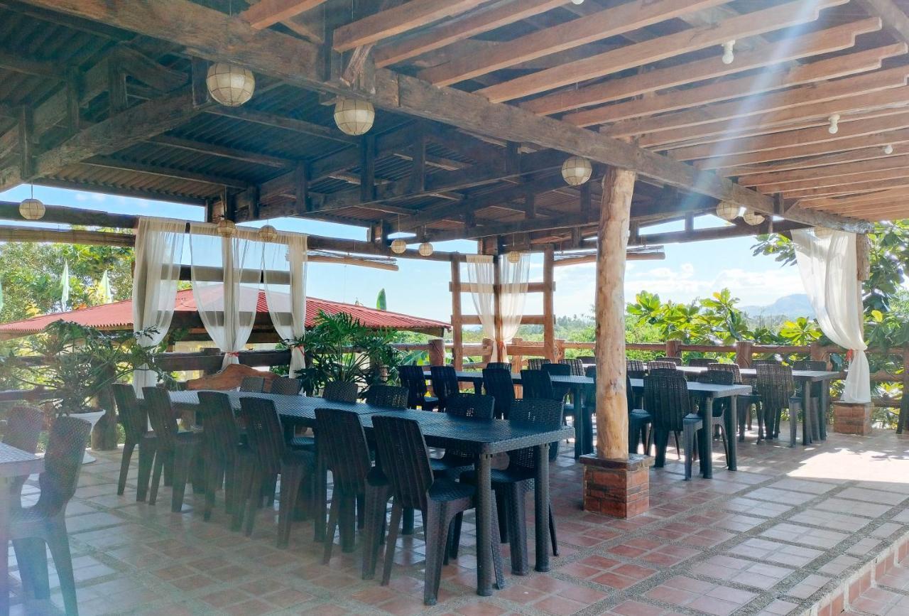 Reddoorz @ Sun Kissed Resort Guindulman 安达 外观 照片